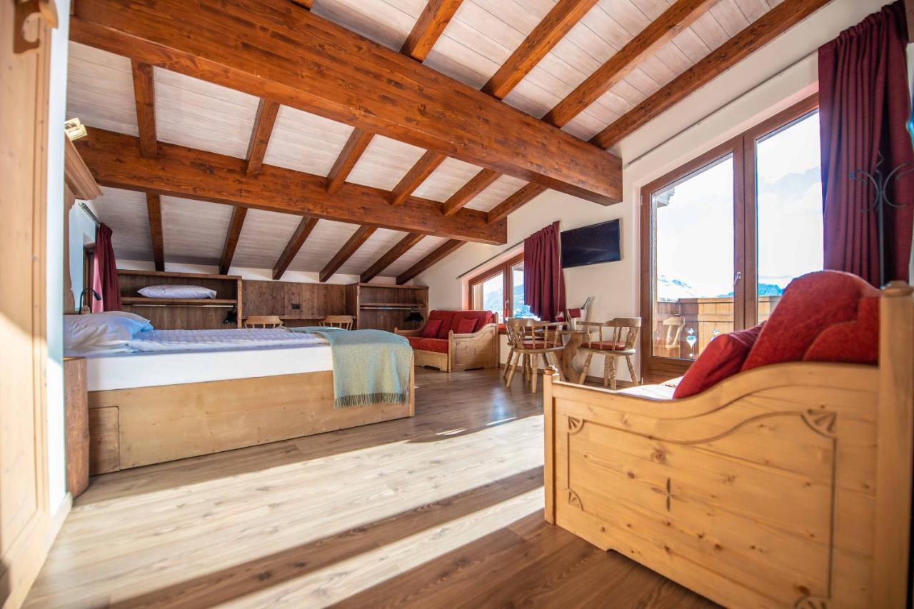 Alpino Lodge Bivio Livigno Exterior photo