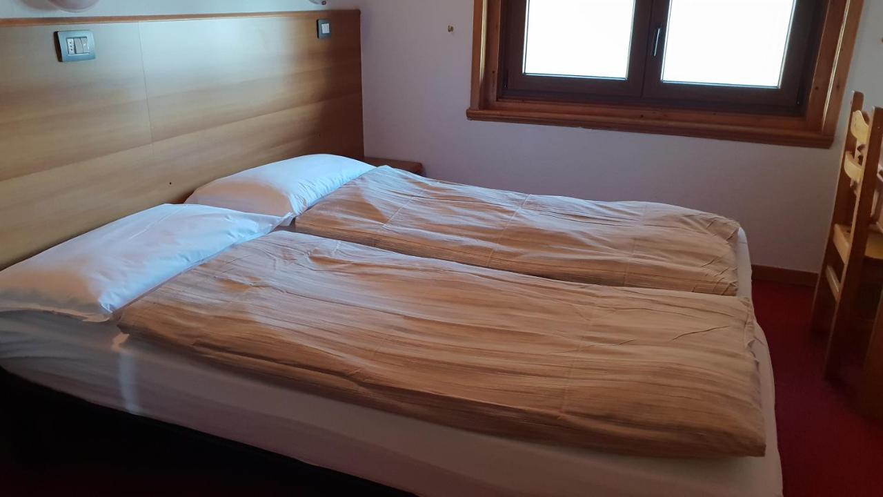Alpino Lodge Bivio Livigno Exterior photo